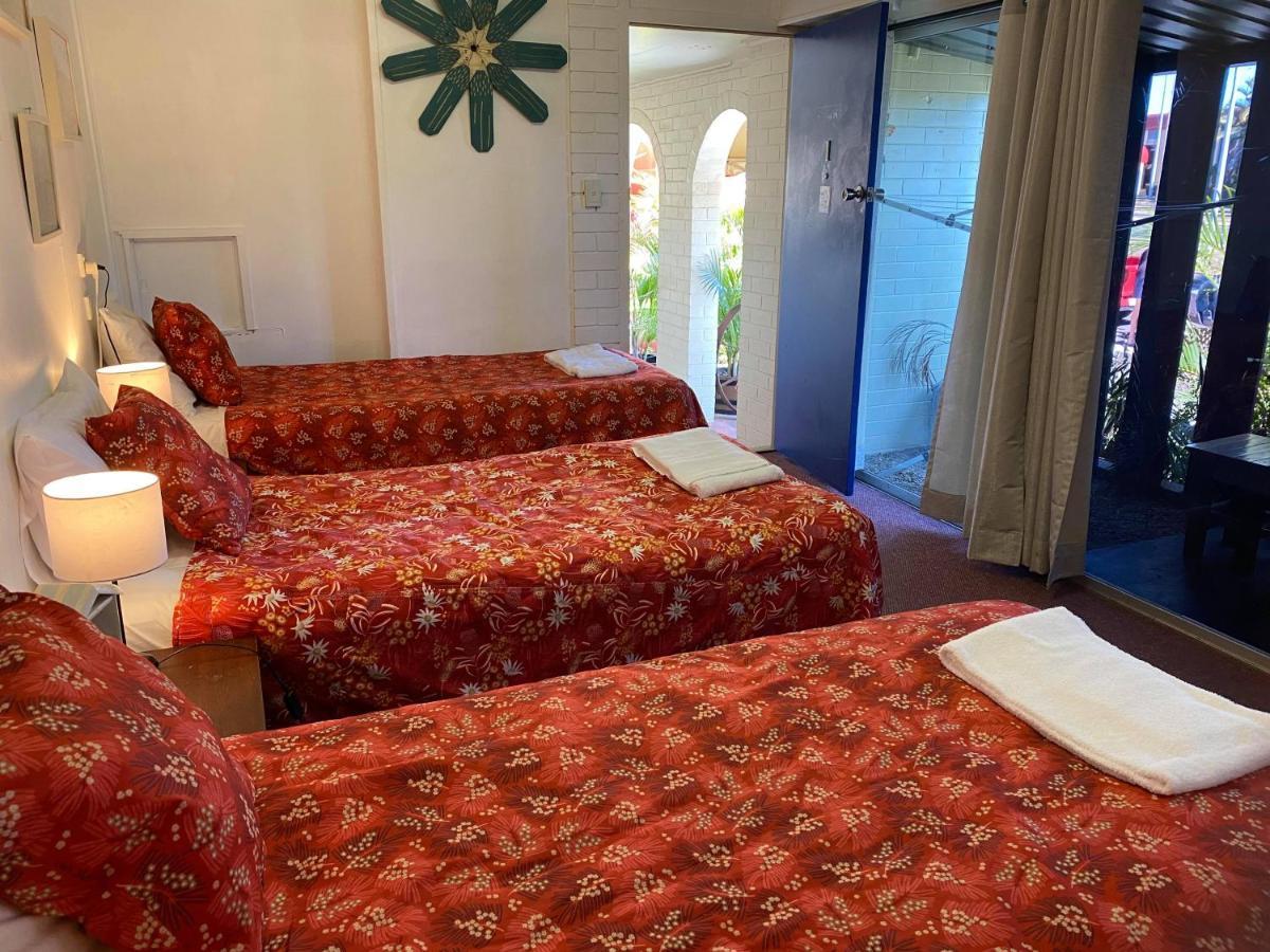 Bundaberg Coral Villa Motor Inn エクステリア 写真