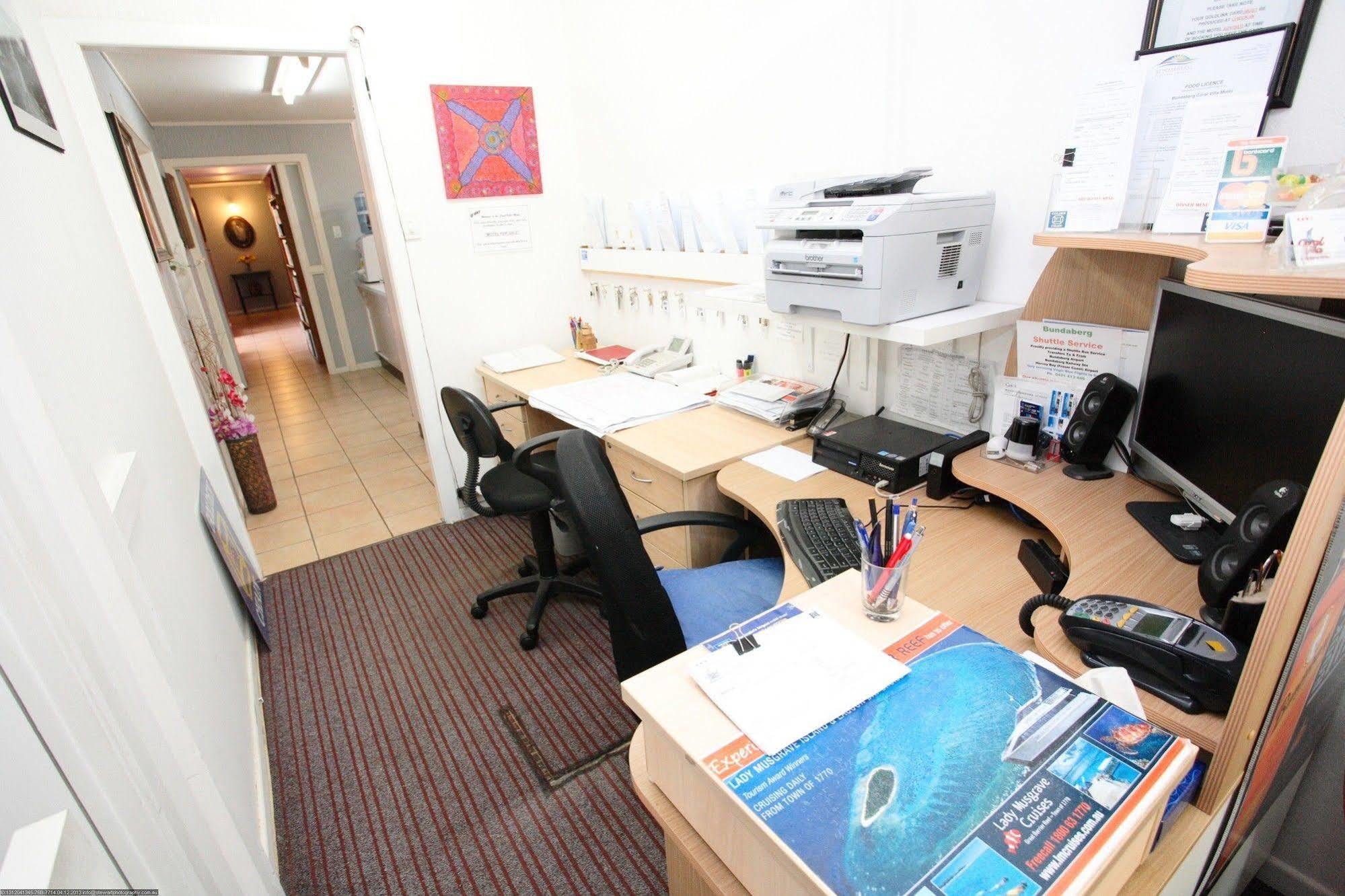 Bundaberg Coral Villa Motor Inn エクステリア 写真