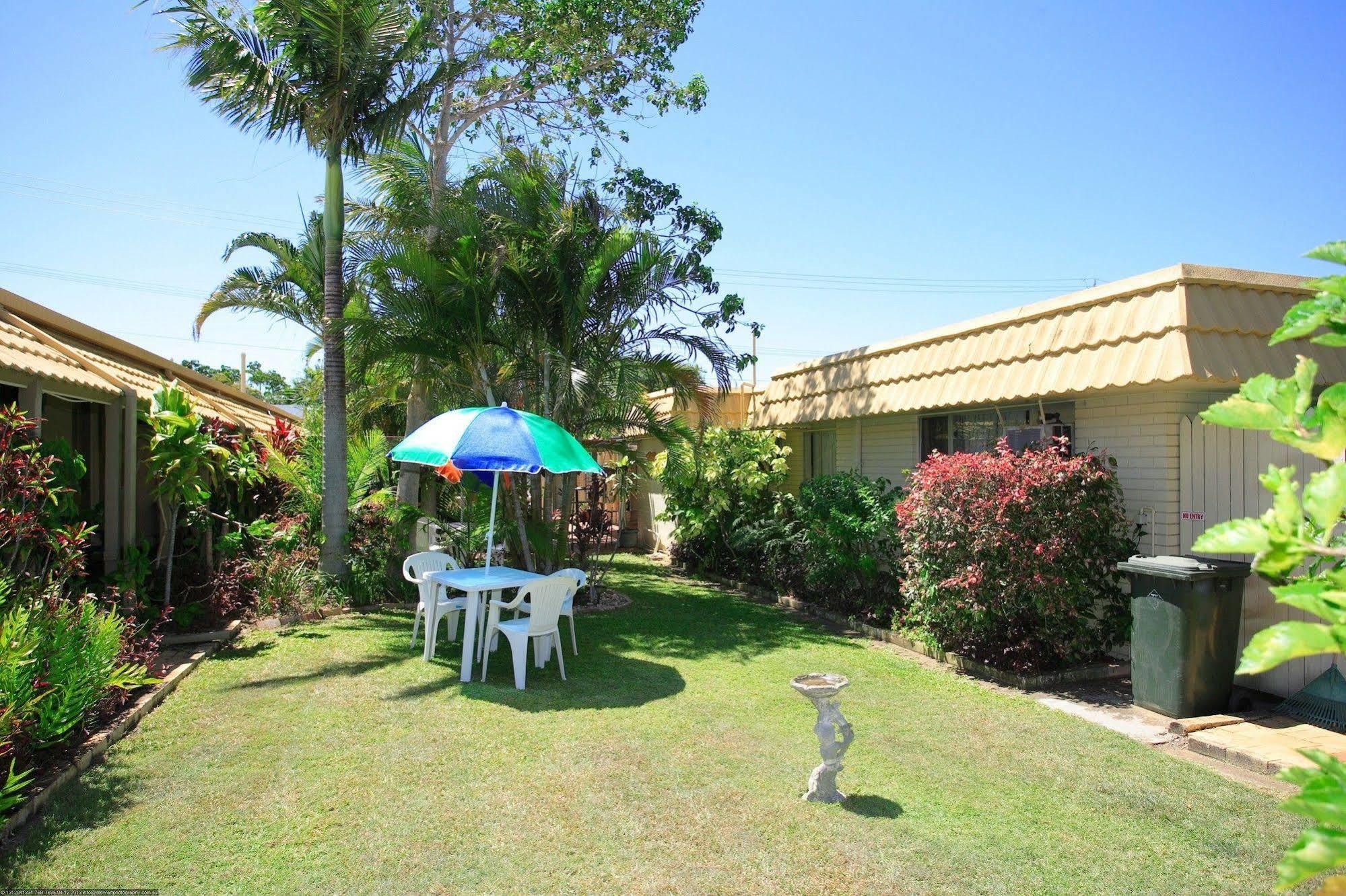Bundaberg Coral Villa Motor Inn エクステリア 写真